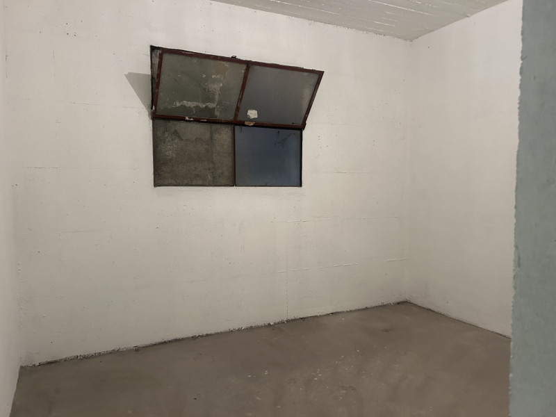 locale di sgombero in vendita a Verona in zona Borgo Venezia / Borgo Trieste