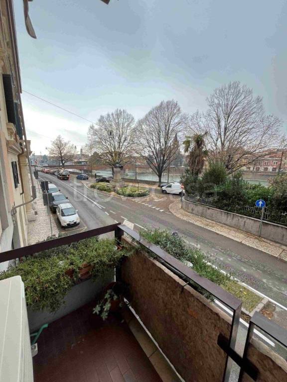 appartamento in vendita a Verona in zona Veronetta