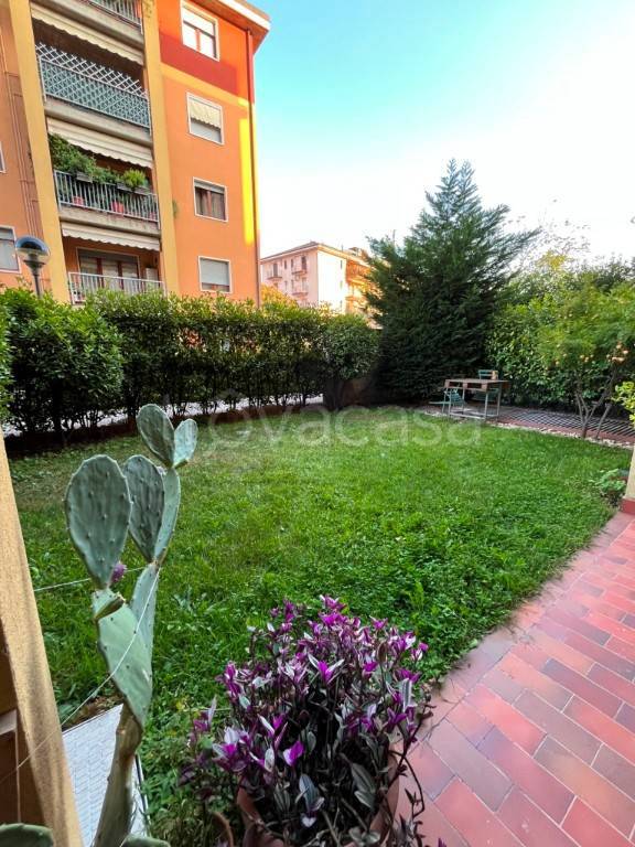 appartamento in vendita a Verona in zona Borgo Roma