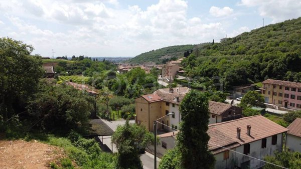 terreno agricolo in vendita a Verona in zona Quinzano