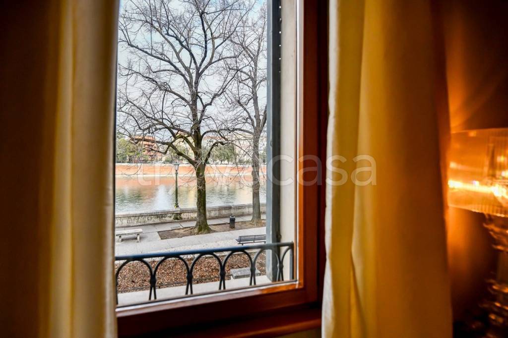 appartamento in vendita a Verona in zona Centro Storico