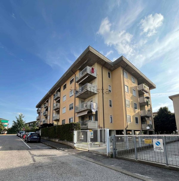 appartamento in vendita a Verona in zona Santa Lucia