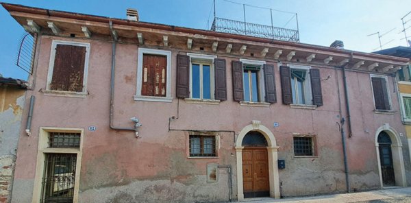 appartamento in vendita a Verona in zona Veronetta