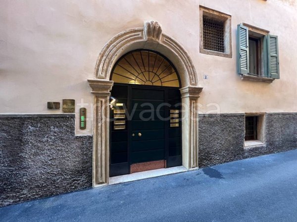 appartamento in vendita a Verona in zona Centro Storico