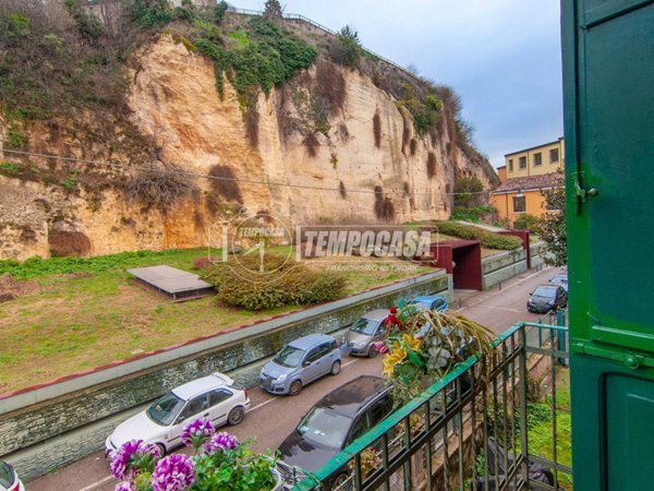 appartamento in vendita a Verona in zona Veronetta