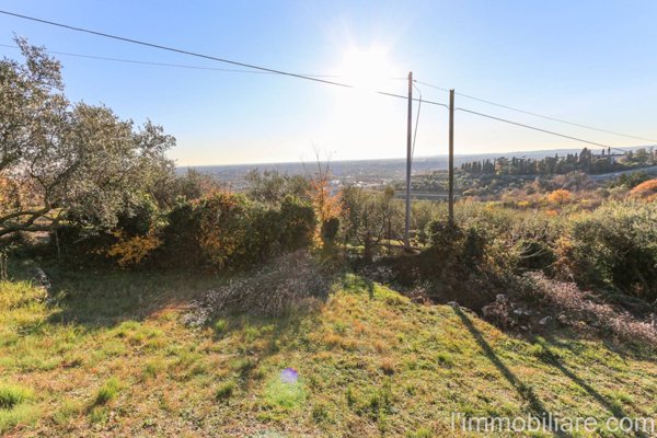casa indipendente in vendita a Verona in zona Quinzano