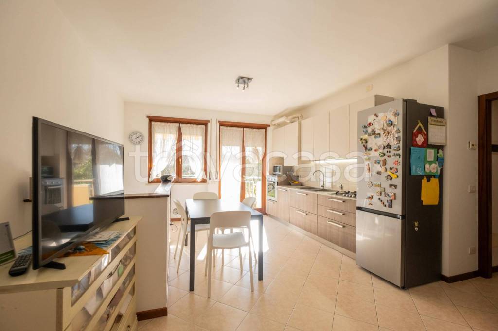 appartamento in vendita a Verona in zona Cadidavid