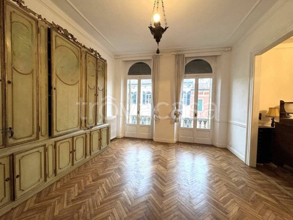 appartamento in vendita a Verona in zona Centro Storico