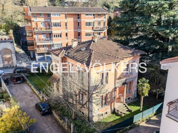 casa indipendente in vendita a Verona in zona Valdonega