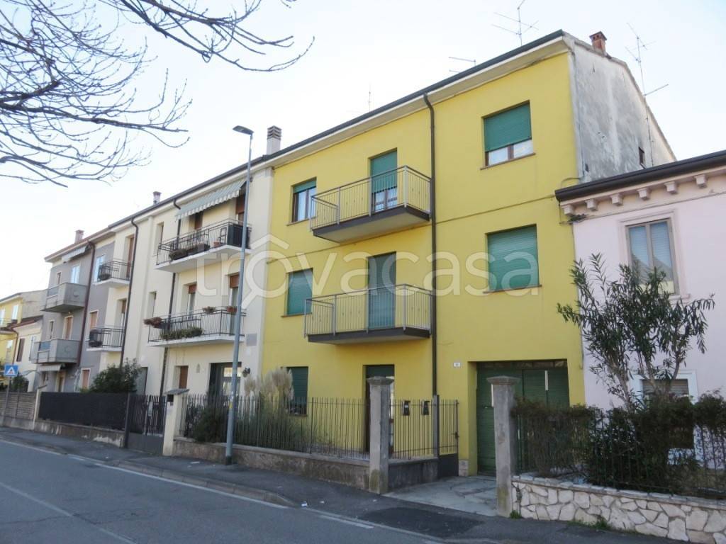 appartamento in vendita a Verona in zona San Massimo all'Adige