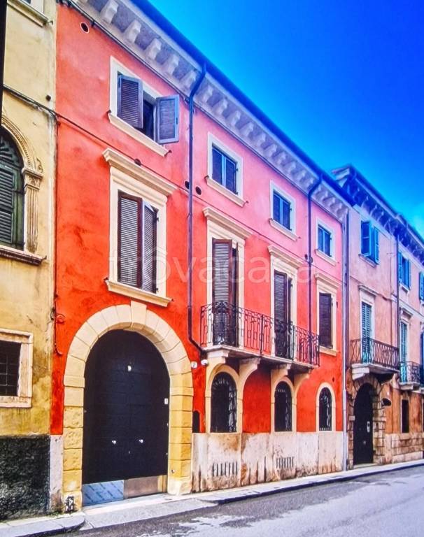 appartamento in vendita a Verona in zona Veronetta