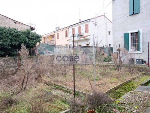 casa indipendente in vendita a Verona in zona Borgo Roma