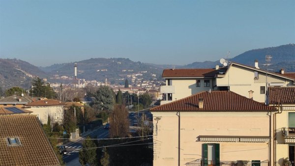 appartamento in vendita a Verona in zona Porto Crencano