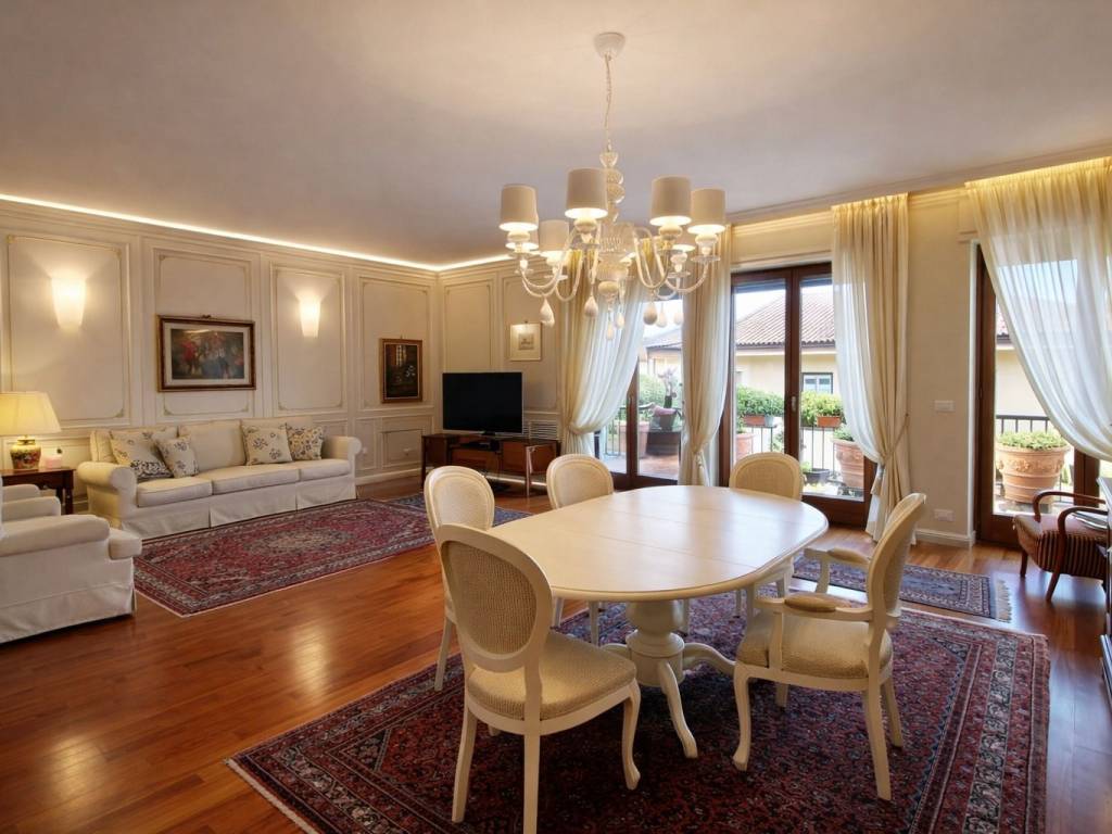 appartamento in vendita a Verona in zona Centro Storico