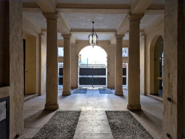 appartamento in vendita a Verona in zona Centro Storico