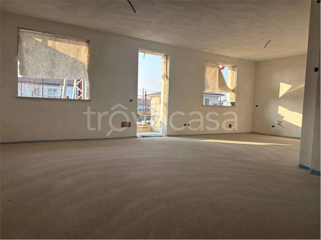 appartamento in vendita a Verona in zona Borgo Roma