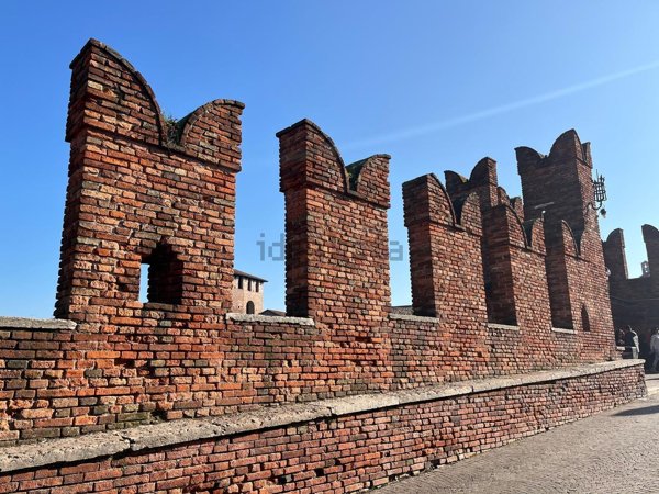 appartamento in vendita a Verona in zona Centro Storico