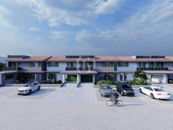 casa indipendente in vendita a Verona in zona Parona di Valpolicella