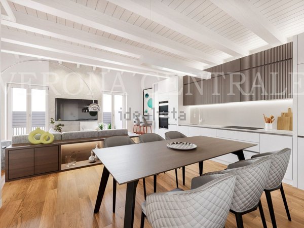 appartamento in vendita a Verona in zona Veronetta