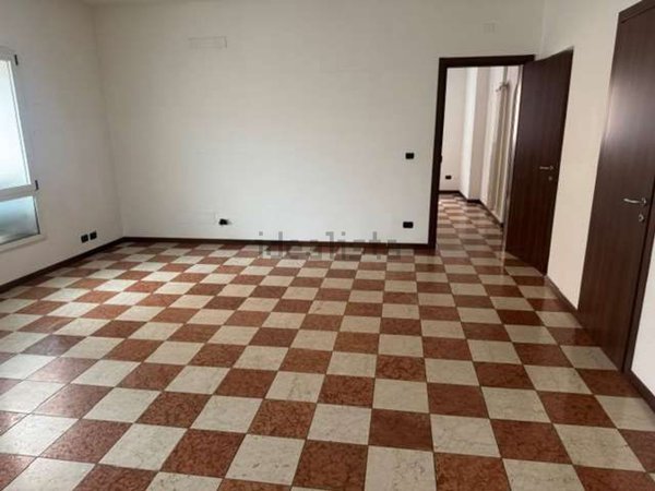 appartamento in vendita a Verona in zona Borgo Milano