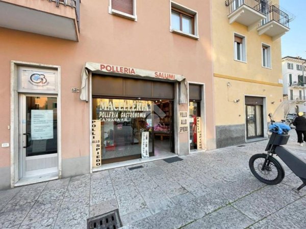 negozio in vendita a Verona in zona Veronetta