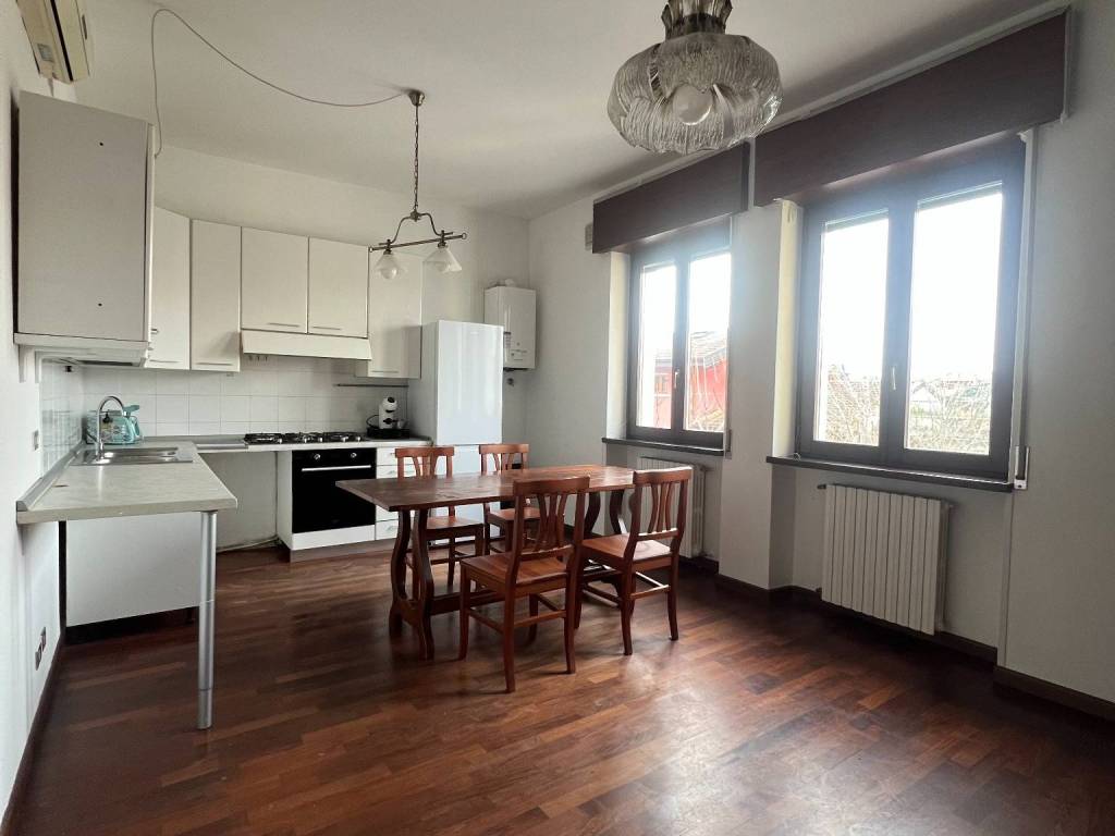 appartamento in vendita a Verona in zona Borgo Roma