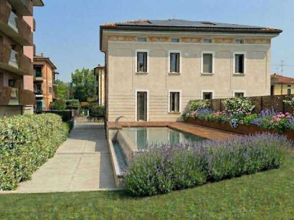 casa indipendente in vendita a Verona in zona Cittadella