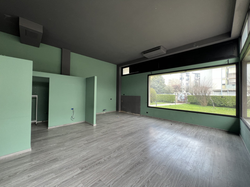 negozio in vendita a Verona