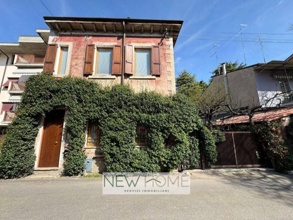 appartamento in vendita a Verona in zona Borgo Roma