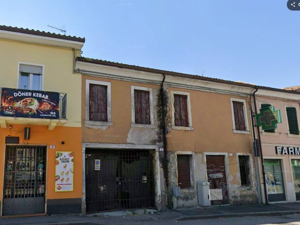 negozio in vendita a Verona in zona Cadidavid
