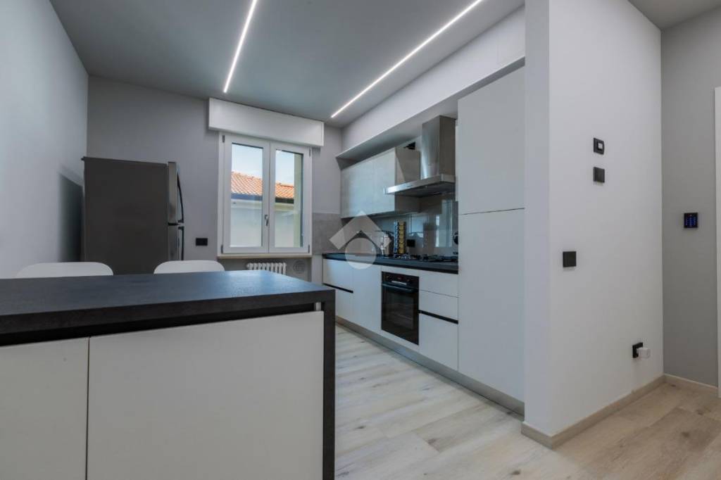 appartamento in vendita a Verona in zona Borgo Roma