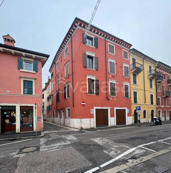 appartamento in vendita a Verona in zona San Zeno