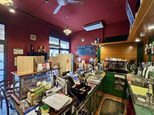 negozio in vendita a Verona in zona Centro Storico