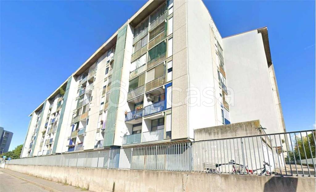 appartamento in vendita a Verona in zona Saval