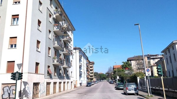 appartamento in vendita a Verona in zona Borgo Milano