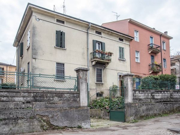 appartamento in vendita a Verona