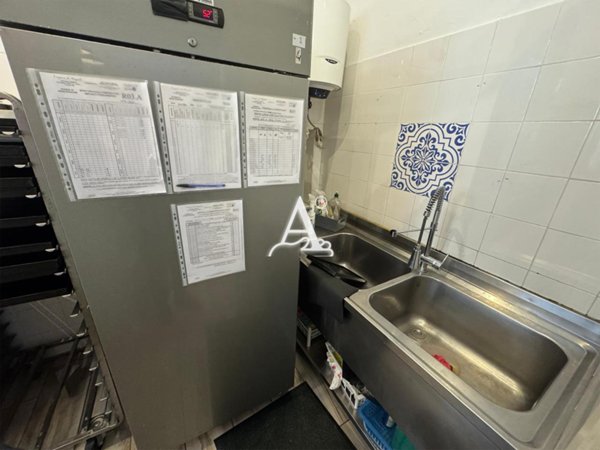 negozio in vendita a Verona in zona Veronetta