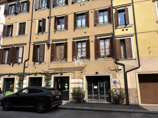 appartamento in vendita a Verona in zona Veronetta