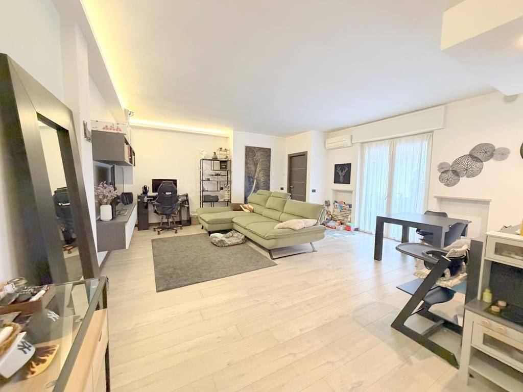 appartamento in vendita a Verona in zona Santa Lucia