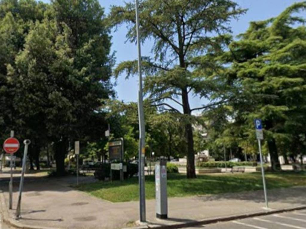 negozio in vendita a Verona in zona Borgo Trento