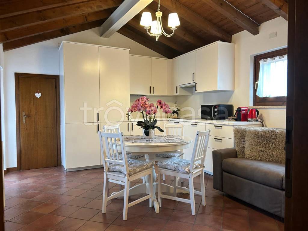 appartamento in vendita a Verona in zona Centro Storico