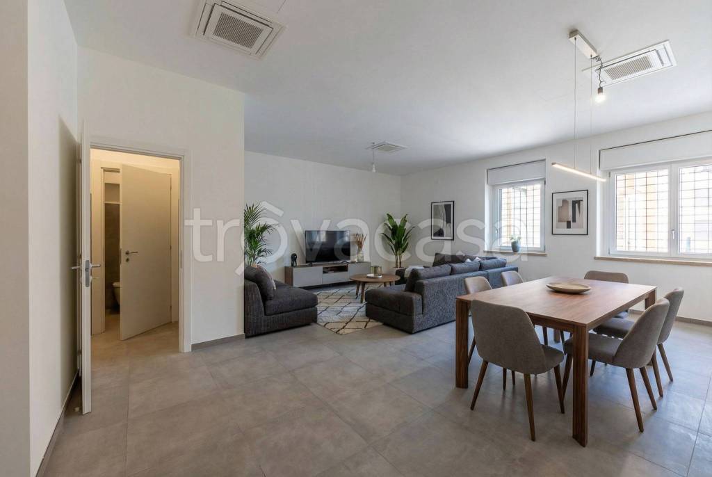 appartamento in vendita a Verona in zona San Zeno