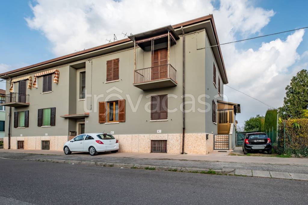 appartamento in vendita a Verona in zona San Massimo all'Adige