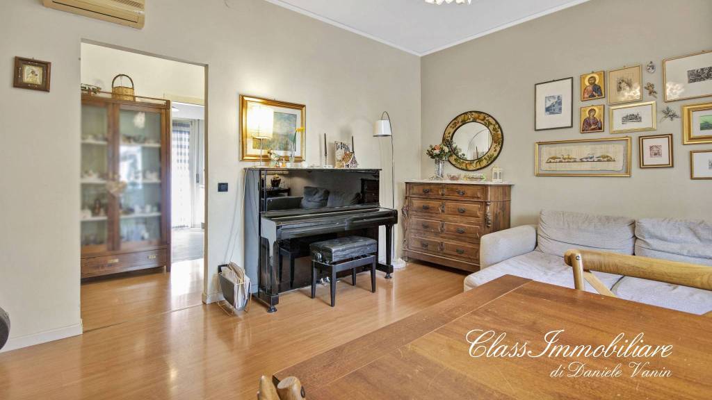 appartamento in vendita a Verona in zona Golosine