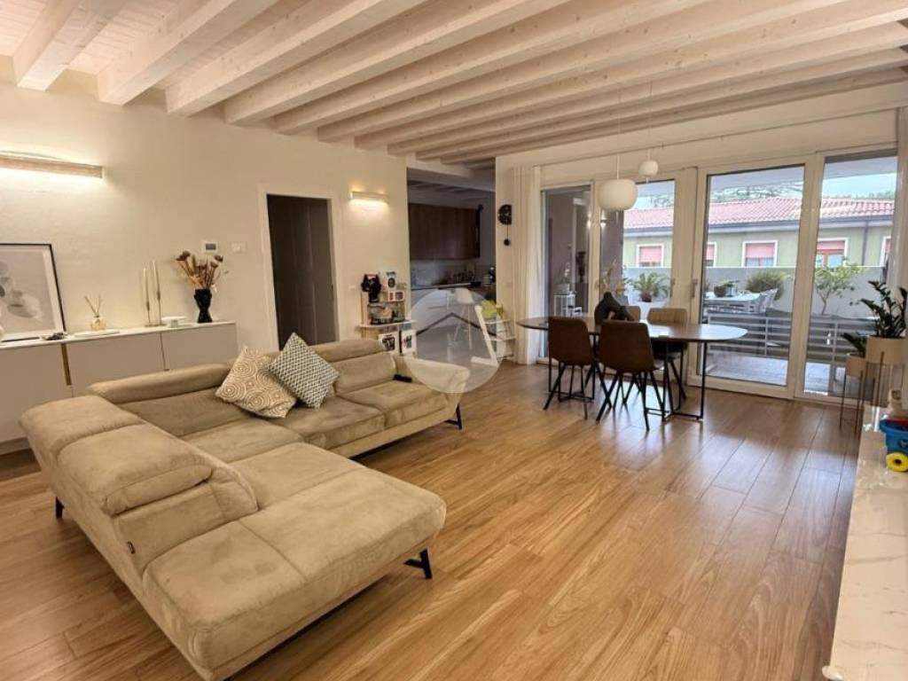 appartamento in vendita a Verona in zona Borgo Venezia / Borgo Trieste