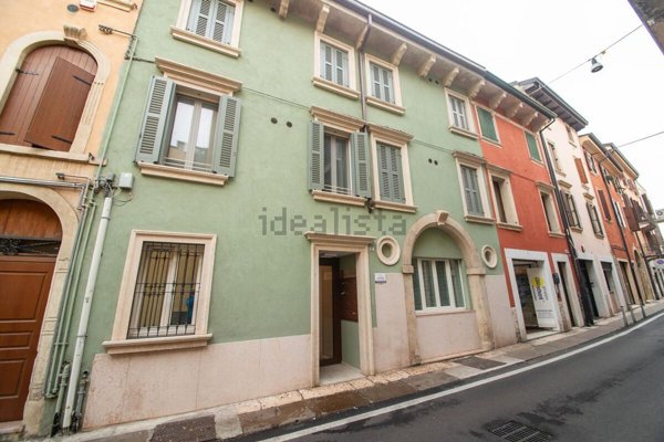 appartamento in vendita a Verona in zona San Zeno