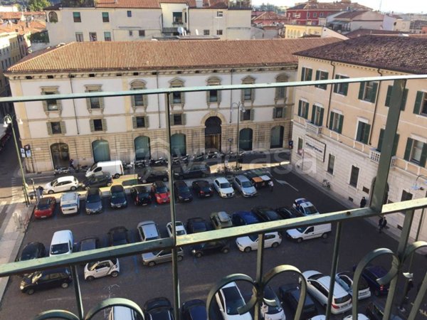 appartamento in vendita a Verona in zona Centro Storico