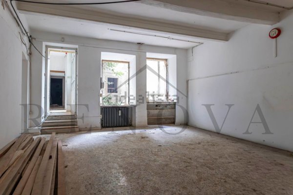 appartamento in vendita a Verona in zona Veronetta