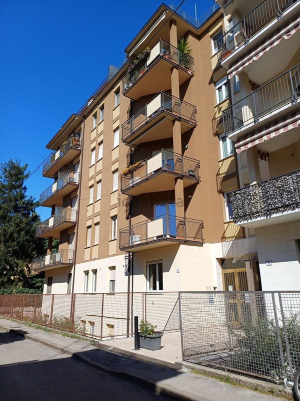 appartamento in vendita a Verona in zona Cittadella