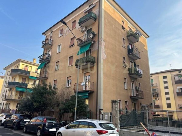 appartamento in vendita a Verona in zona Borgo Roma